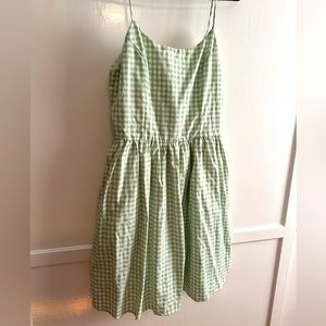 Ruby Dooby green & white pin up dress with pockets! 💚🤍